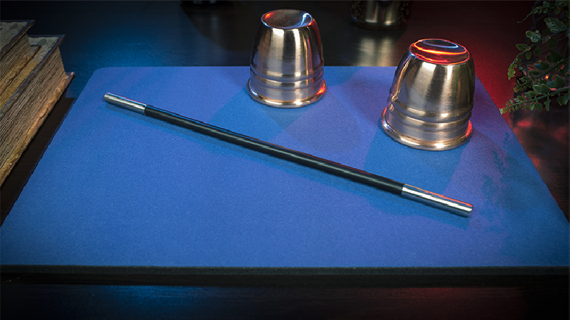 Tappetino Deluxe Close-Up Pad 18cmx41cm (Blue) by Murphy's Magic Supplies - Trick