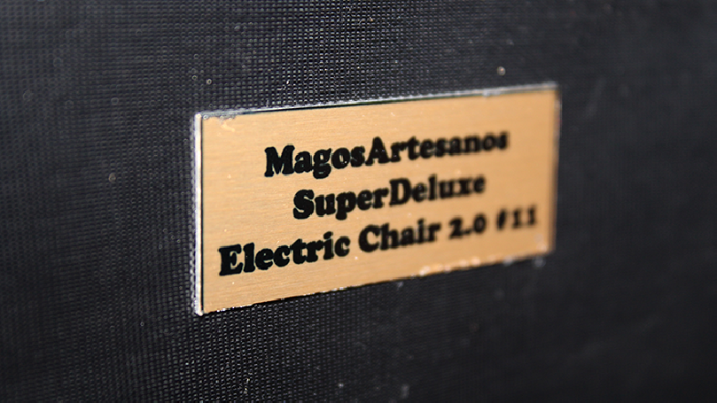 Super Deluxe Electric Chair 2.0 by Magos Artesanos - Trick
