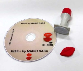 KISS by Mario Raso - La carta con il Bacio 3D