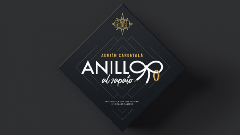 Anillo Ring to Shoelace by Adrian Carratala - Anello nel laccio di scarpe