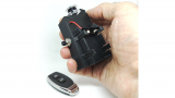 Fazzoletto Volante con telecomando by Quique Marduk Remote Control Flying Silk